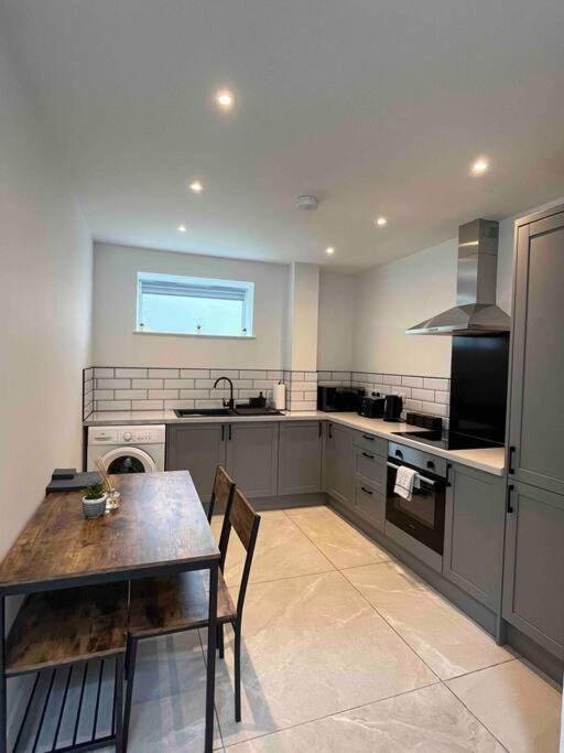 Entire Property In Downham Market, Serviced Accomodation Apartment Exterior foto