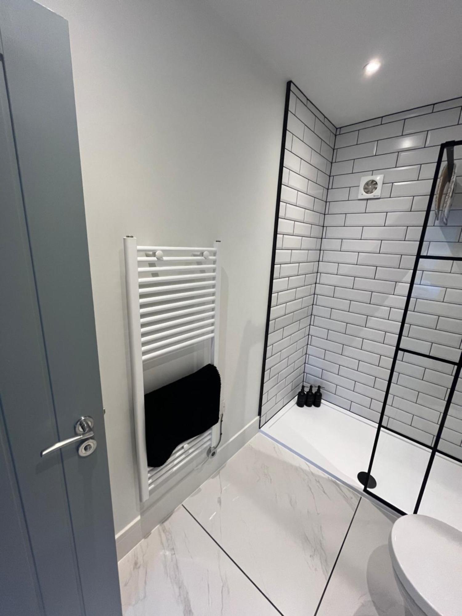 Entire Property In Downham Market, Serviced Accomodation Apartment Exterior foto